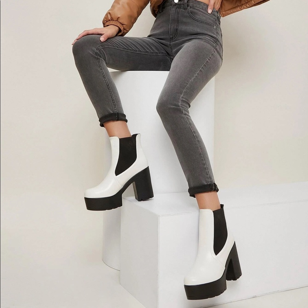 White High Block Heel Lug Platform Sole Chelsea Boots Shein size 9